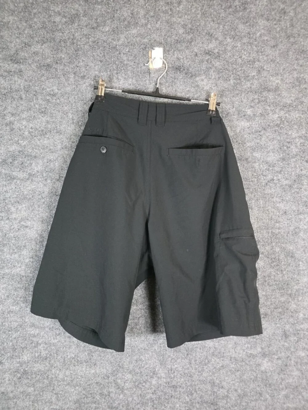 Columbia Shorts Mens 34 Black Omni-Shield Hiking Quick Dry Stretch Stains